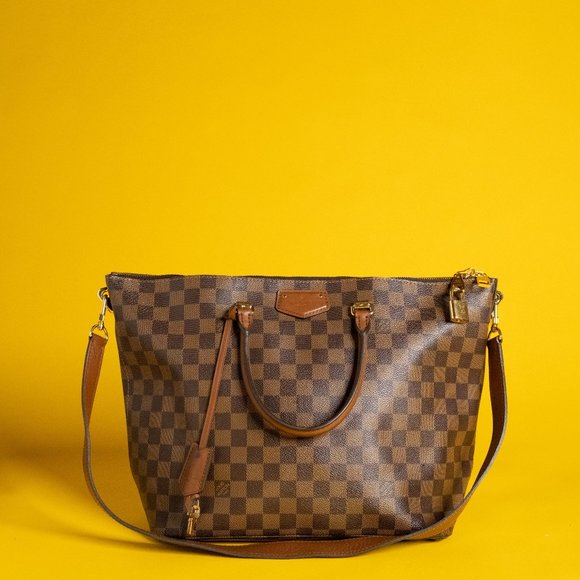 Louis Vuitton Belmont **SOLD** - Picture 2 of 3